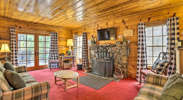 Big Bear Lake Cabin ~ 4 Mi Snow Summit Ski Resort