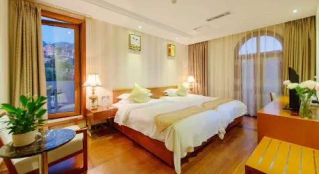 Tengchong Jade Holiday Hotel, Buchen Sie Hotel Hotels & Unterkünfte in Tengchong, Hotel