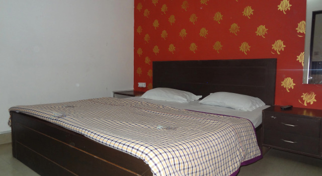 Hotel Aashiyana