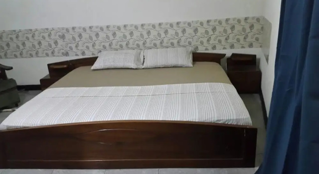 Inn-Syde Guest House