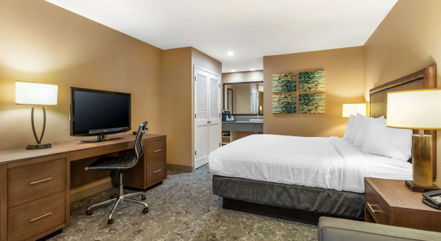 Двухместный полулюкс с балконом Best Western Plus Inn Scotts Valley