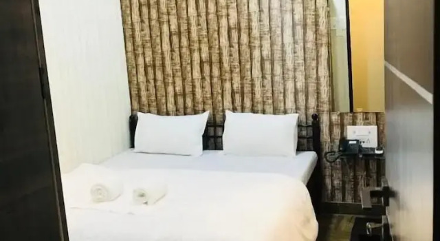 Номер Deluxe Hotel Shabana Colaba