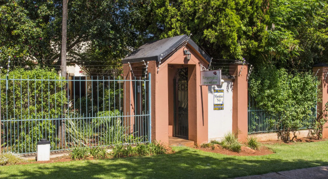 Rozendal Guest House, Buchen Sie Pension Lyttleton Manor Centurion