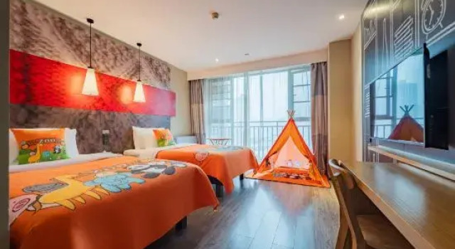 Тент ibis Chengdu SM Square