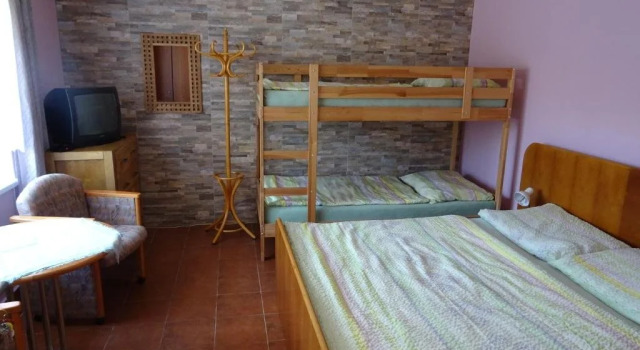 Penzion u Dyje, Забронировать Отель Булгари Palava