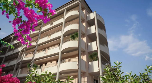 La Bella Vita, Boek Hotel Andora Ligurië