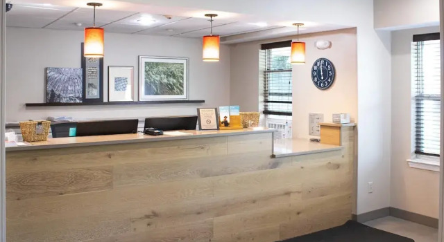 Country Inn & Suites Carlisle
