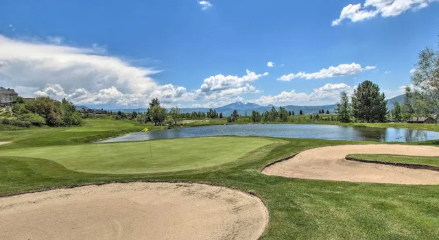 Апартаменты с 3 комнатами с балконом 2-condo Property w/ Mtn Views by Golf & Ski Resort