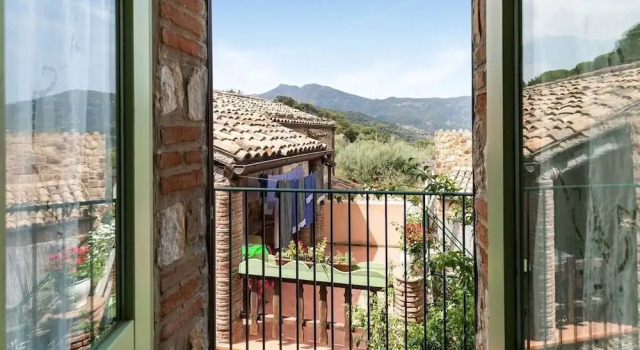 Enchanting Holiday Home in Cefalù with Garden, Book Hotel Hotels in Sicily with Parking, Parking