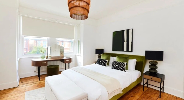 The West Ealing Escape - Glamorous 4bdr House With Patio, Забронировать Отель Отели Англии 3 звезды, 3*