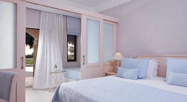 Семейный номер Standard с видом на море Aphrodite Hills Hotel and Resort