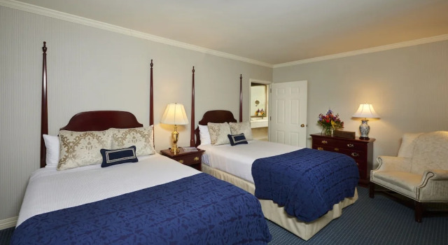 Четырёхместный люкс Nittany Lion Inn
