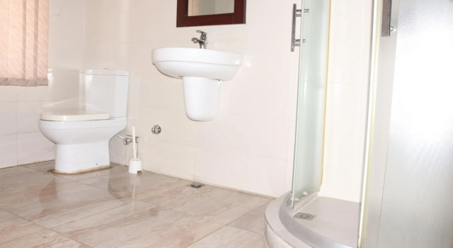 Номер Executive Fresh Spring Hotels & Towers