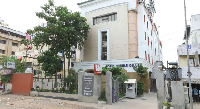 OYO Townhouse 551 Chennai Deluxe Koyambedu, Забронировать Отель Отели штата Тамилнада 3 звезды, 3*