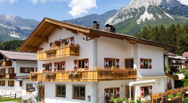 Двухместный номер Standard с балконом Landhotel Föhrenhof Ellmau