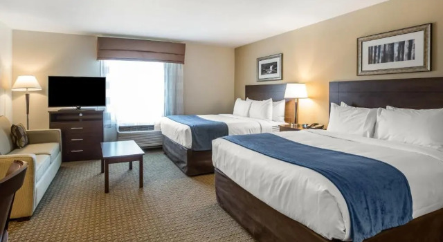 Четырёхместный люкс MainStay Suites Cartersville
