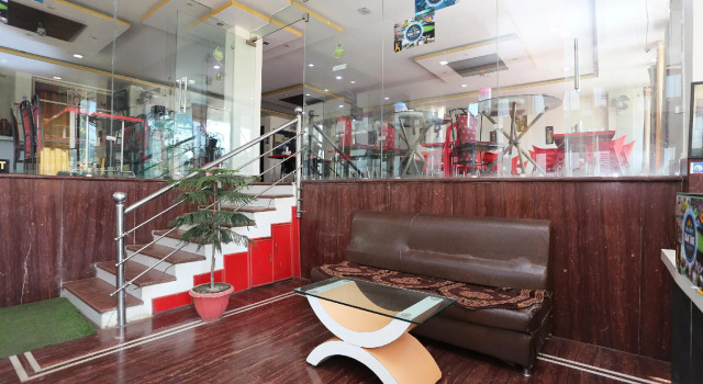 OYO 7828 Hotel Saket