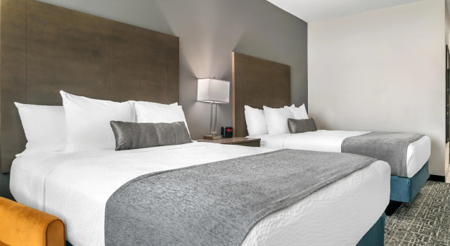 Четырёхместный номер Standard Best Western Plus Wayland Hotel