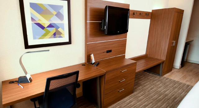 Номер Standard Holiday Inn Express Hotel & Suites Port Clinton-Catawba Island by IHG
