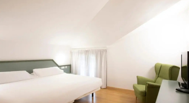 Семейный номер Standard Hotel Urdanibia Park