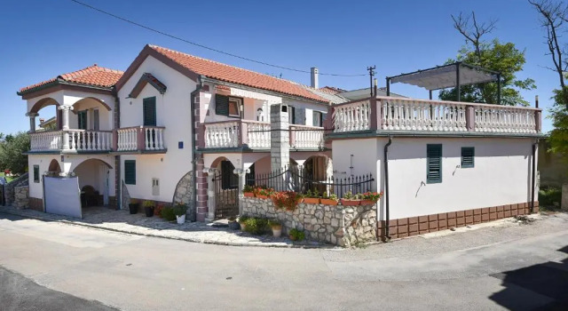 Апартаменты Apartments Liljana Privlaka