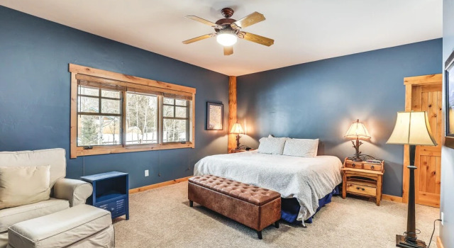 Коттедж с 5 комнатами Spacious Frisco Home w/ Hot Tub & Mountain Views!