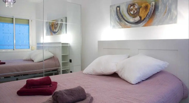 Big Flat In a Very Quiet Area and Well Connected, Забронировать Отель Отели Барселоны 3 звезды, рядом с Ла Сагрера – Меридиана, 3*