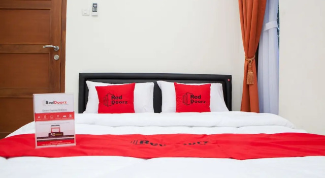 Standard Zimmer RedDoorz @ Pasir Luyu Buahbatu