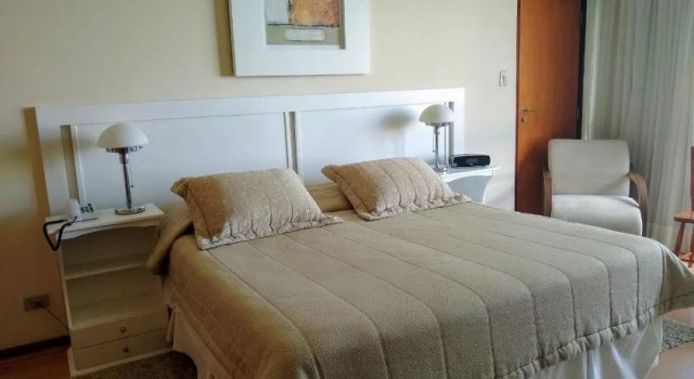 Radio Hotel Resort & Convention