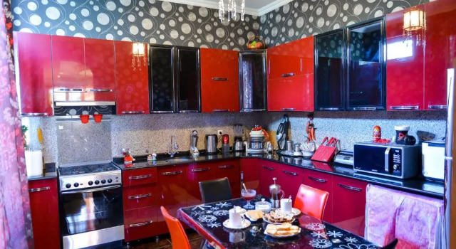 Reda, Rezervovat Hotel Hotely v Imereti s parkováním, Parkování