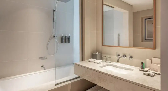 Двухместный семейный номер Standard с балконом The Westin Saraya Aqaba Resort & Spa