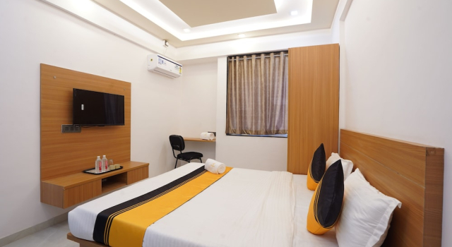 Ay Plus Regency Hotel, Забронировать Отель Отели штата Махараштры 3 звезды, 3*
