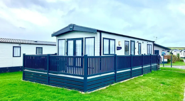 Luxurious Comfort at 102, Duckpool Lodge in Bude, Забронировать Отель Отели и гостиницы Бьюд, рядом с South West Coast Path Section 11 Trailhead, Отель