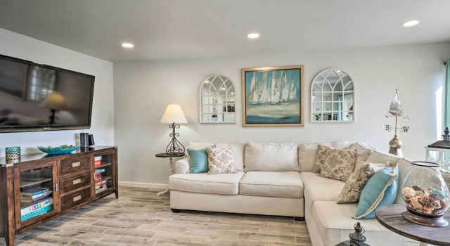 Lakefront Resort Living: Pool, Golf, Tennis & More, Buchen Sie Resort Resorthotels in Greater Austin, Resort