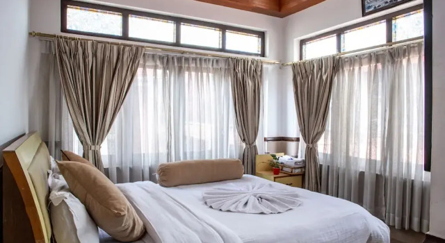 Двухместный номер Deluxe c 1 комнатой с балконом Shangrila Boutique Hotel