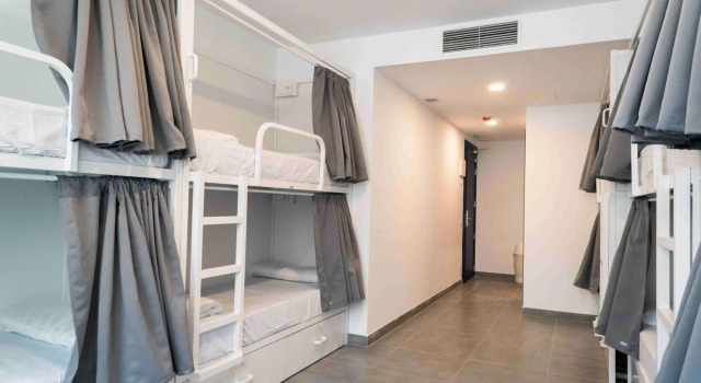 Sea Hostel Barcelona, Забронировать Хостел Хостелы Барселоны, рядом с Французский вокзал, Хостел