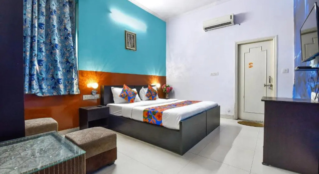 Номер Deluxe FabHotel Green Vista Malviya Nagar
