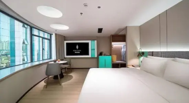 Люкс Premier Ezzi Hotel (Lianzhou Panyu Road Branch)