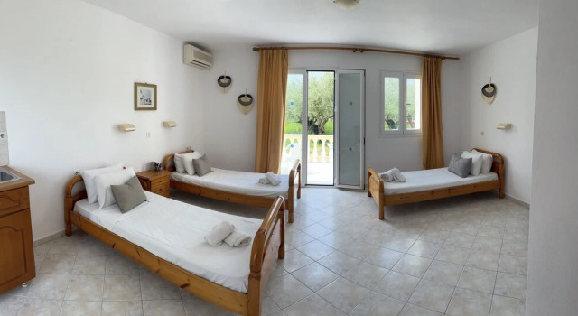 Студия c 1 комнатой с балконом Sweet Dreams Apartments