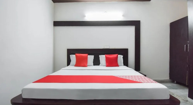 Oyo 48899 Hotel V Seven