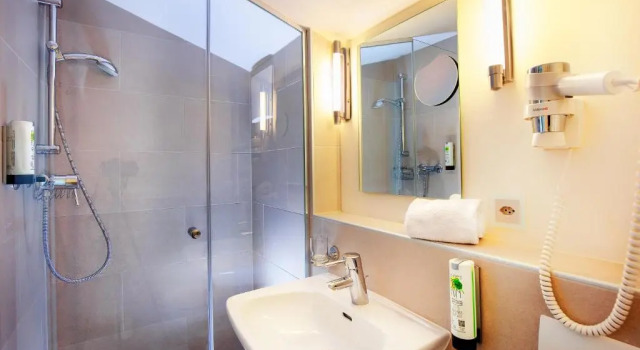 Camera Standard Hotel Oberland