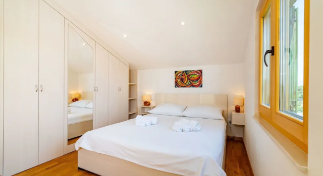 Apartments Lucija, Varaa Huoneisto Novigrad Kroatia