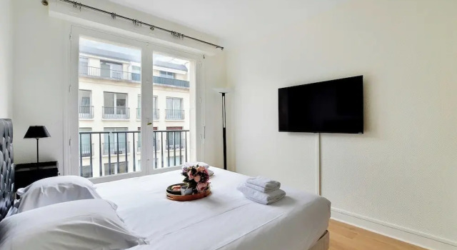Wonderfull Apartment - 1br/6p - Eiffel Tower, Забронировать Апартаменты/квартира Отели Парижа с парковкой, рядом с Свято-Троицкий собор и Русский православный духовно-культурный центр, Парковка