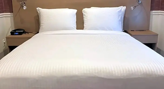 Двухместный номер Deluxe citizenM New York Times Square