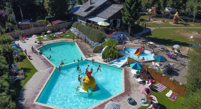 Апартаменты Luxury Sunshine Tent in Dochamps