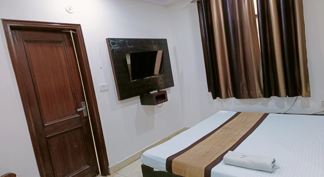 Номер Deluxe Hotel Crystal Deluxe at New Delhi Railway Station