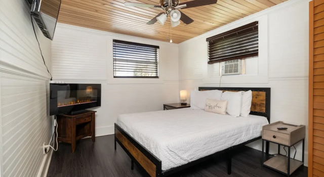 Suite Depot Village