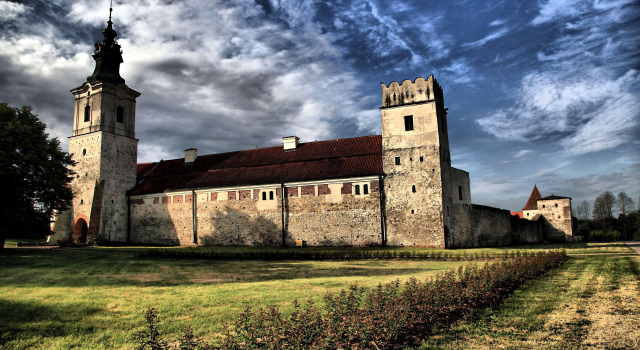 Hotel Podklasztorze, Buchen Sie Hotel SPA-Hotels in Łódź, SPA