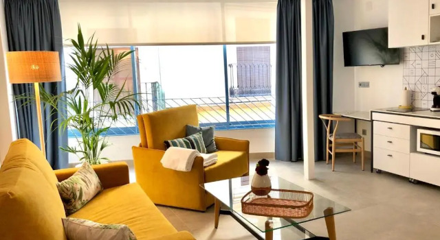 ChezmoiHomes PATIO de LUZ - Stylish apartments in Párraga 13, Забронировать Апартаменты/квартира Апартаменты Гранады, рядом с Мирадор де Сан-Николас, Апартаменты/квартира