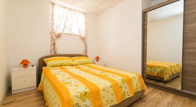 Apartments Lelu